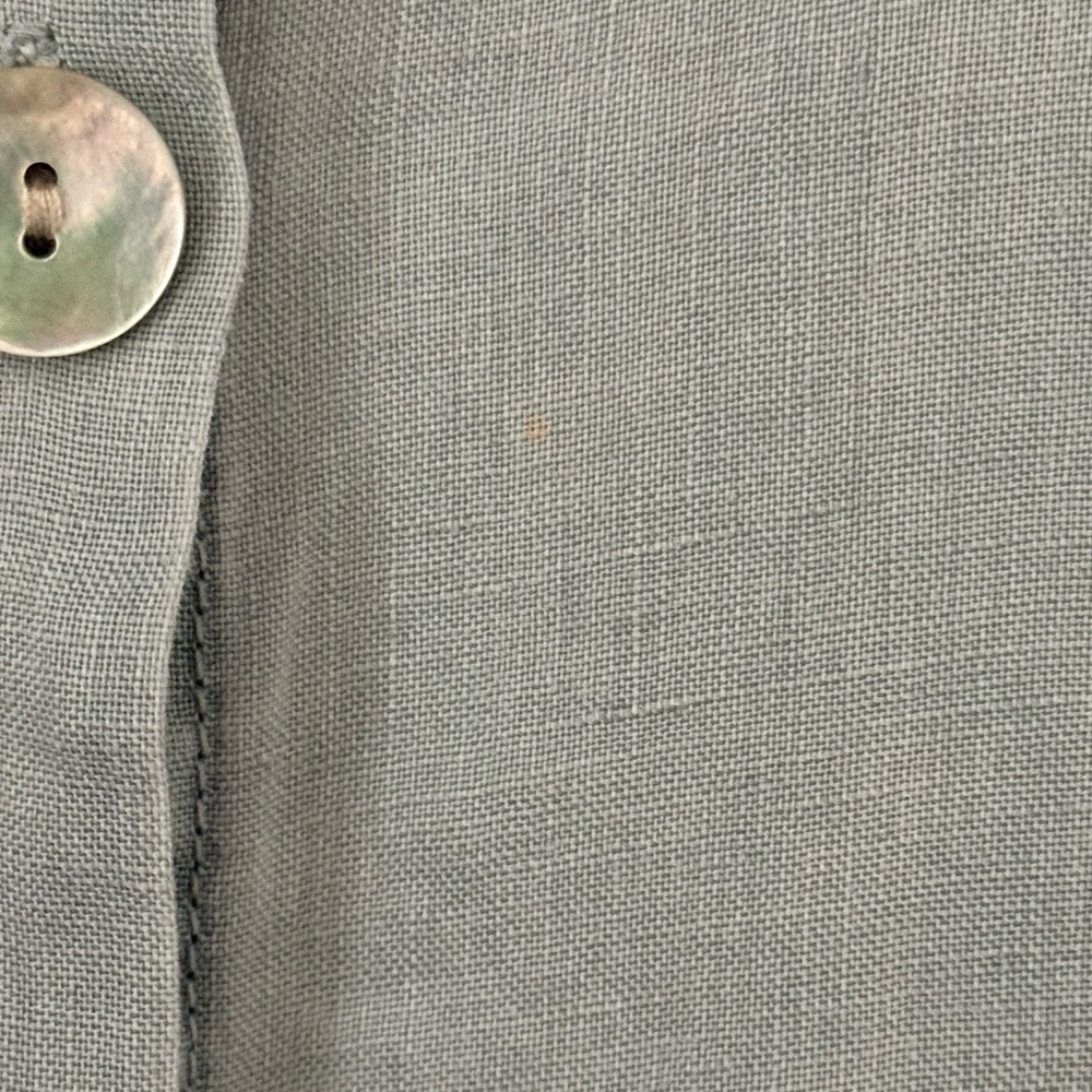 Bundle 3 for 50% off Y2K XCVI Gray Lightweight Linen Blouse with Shell Buttons - Picture 7 of 7